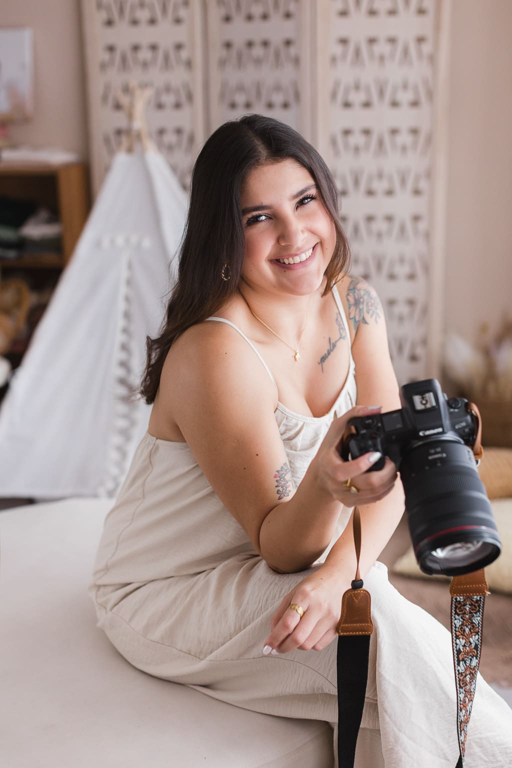Fotografía de marca personal — creadora de contenido